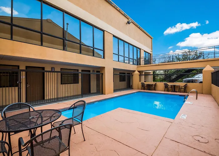 Hotel Quality & Round Rock